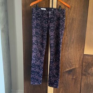 AG Purple and black  Floral Patterned legging Jeans. Size 26. Super soft.